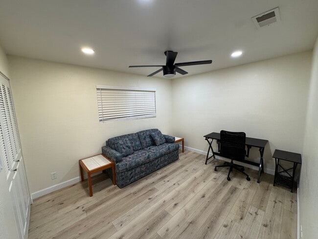 Building Photo - 368 Dogwood Ln