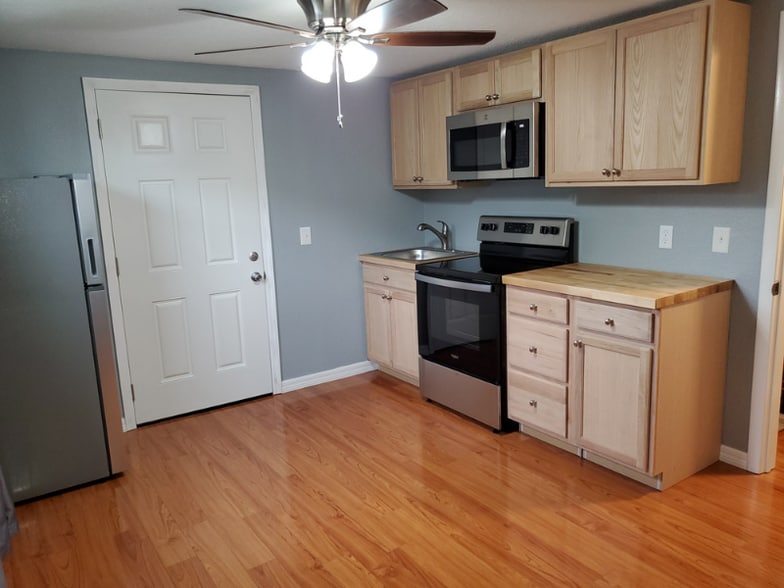 Building Photo - 6748 Knightsbridge Dr