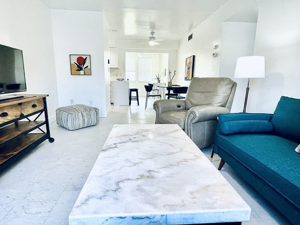 LIVING ROOM - 4158 Tamiami Trl