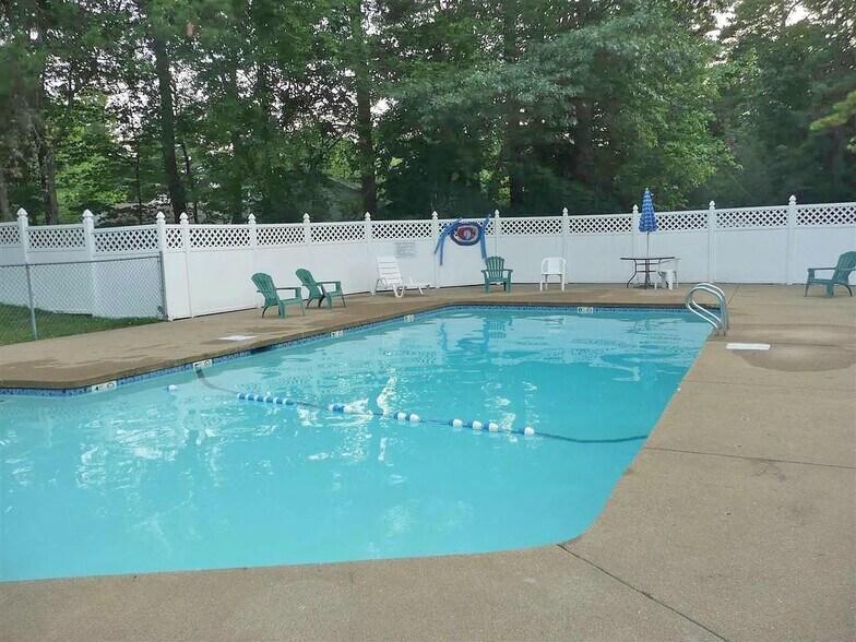 Building Photo - 58 Branch Tpke