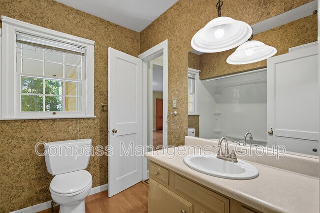Building Photo - 139 Druid Dr