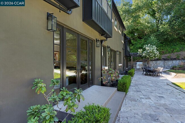 Building Photo - 3898 Happy Valley Rd