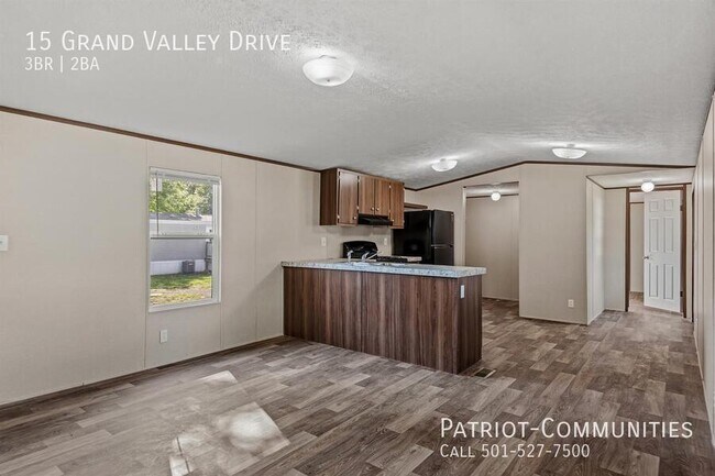 Building Photo - 15 Grand Valley Dr