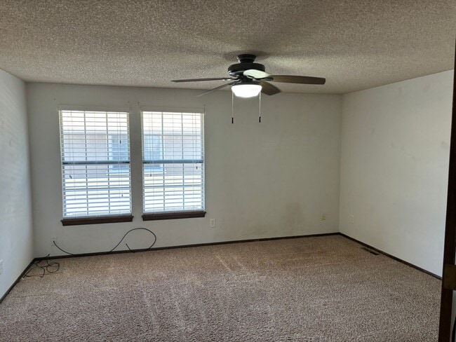 Building Photo - 4312 S Billings Cir
