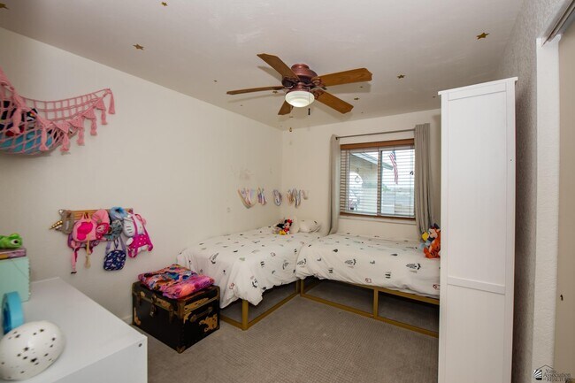 Building Photo - 11239 E 27th Pl