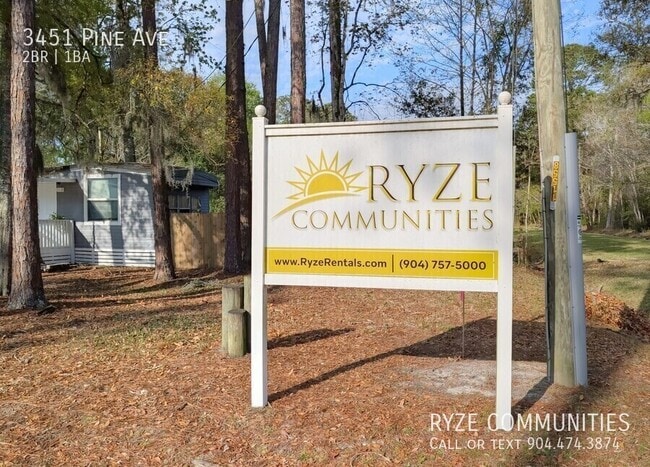 Building Photo - 3451 Pine Ave