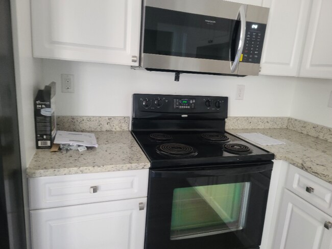 Building Photo - 1902 Holloman Rd