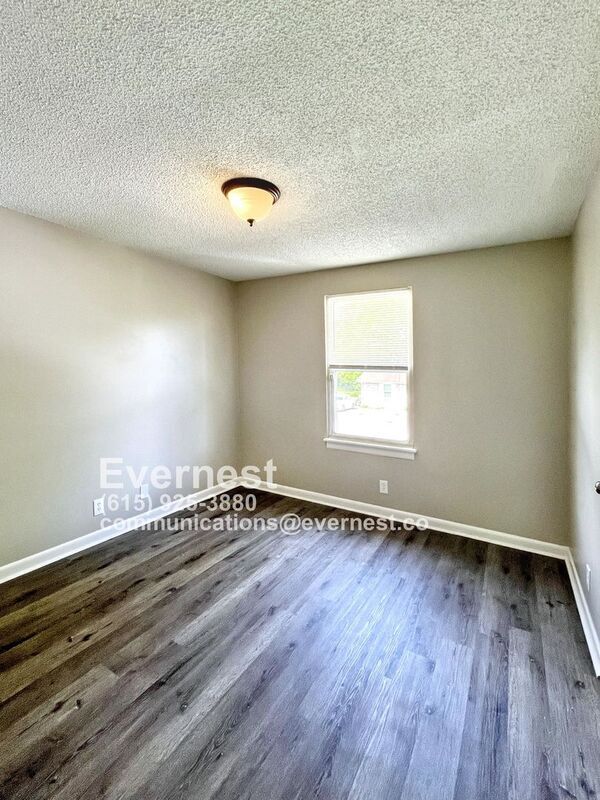 Building Photo - 1176 Sioux Terrace