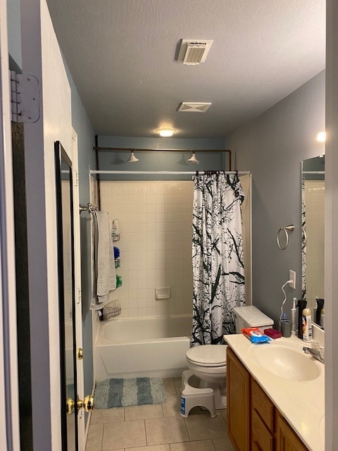 Primary bathroom/ double vanity - 47 Latrobe Post