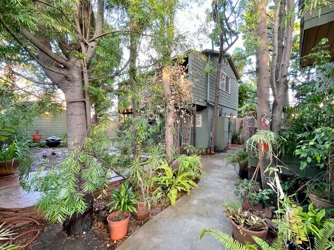 Mar Vista 1140 Sq.Ft Guest House - 3869 McLaughlin Ave