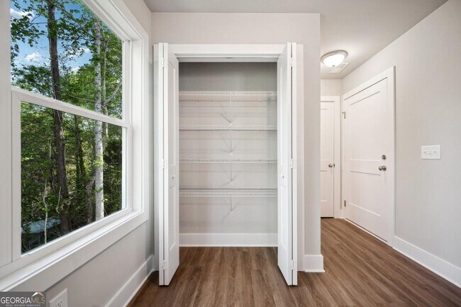 Building Photo - 6405 Crystal Cove Trail
