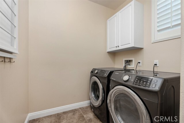 Building Photo - 2992 E Coalinga Dr