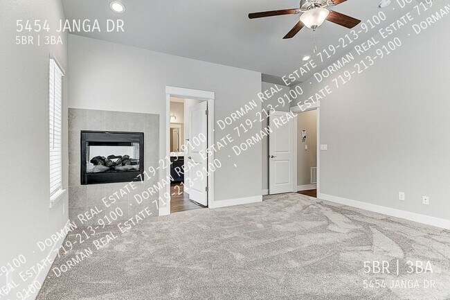 Building Photo - 5454 Janga Dr