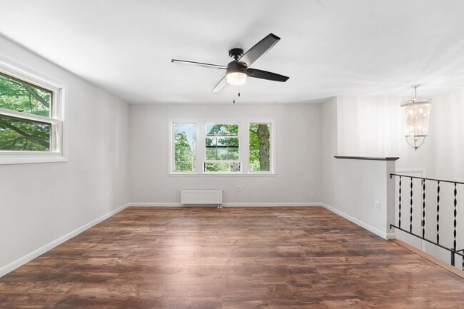 Building Photo - 40 Grand St