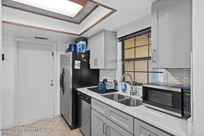 Building Photo - 2539 Fulton Ct