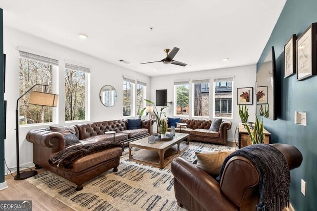 Building Photo - 377 Grant Cir SE