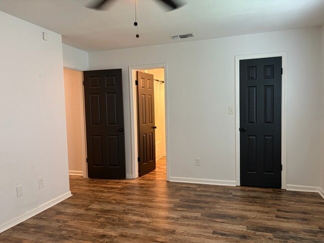 Building Photo - 3158 Huttersfield Cir