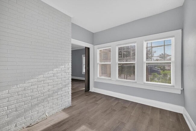 Building Photo - 2208 N Blvd