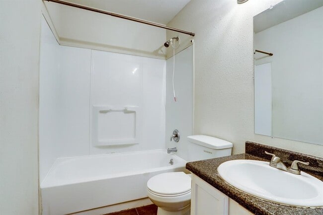 Building Photo - 6730 Prairie Village Dr