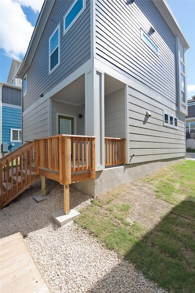 Building Photo - 2020 Cleese Dr
