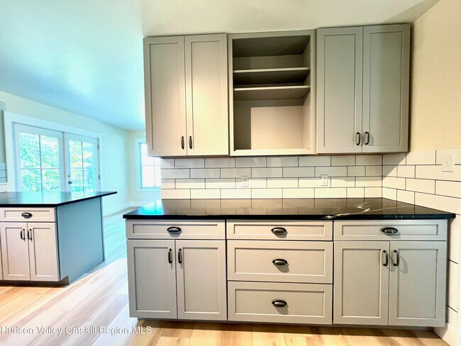 Building Photo - 5265 NY-9G