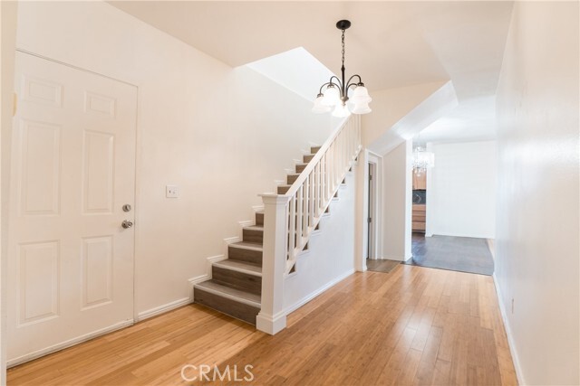 Building Photo - 1314 S Manhattan Pl