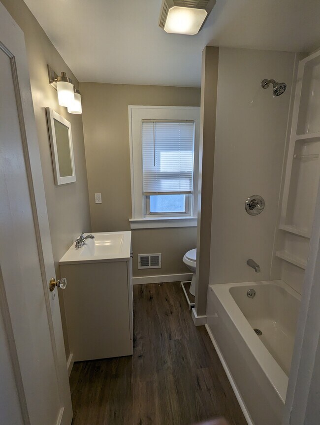 Building Photo - 43 Terrace Park