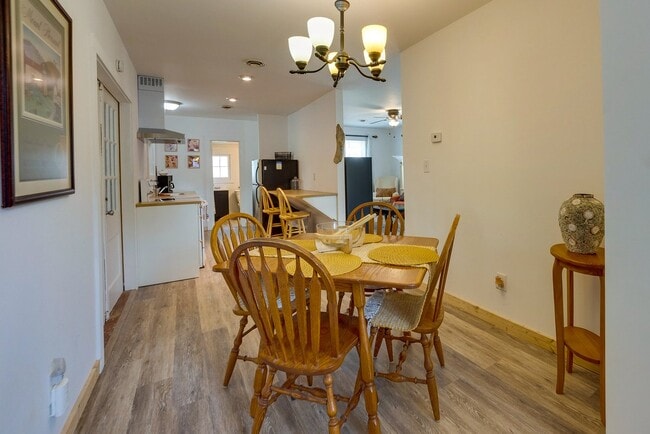 Building Photo - 8182 Riverview Dr