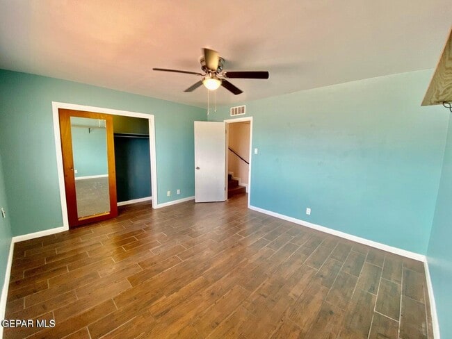 Building Photo - 3213 El Morro Rd