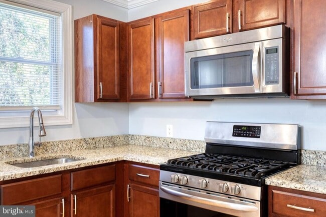 Building Photo - 2103 Southern Ave