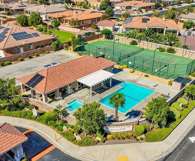 Building Photo - Luxury Home at Stonebrook Estates-Gated Community- 4 Bedrooms, 5 Bathrooms