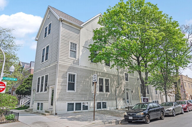 Primary Photo - 1459 W Melrose St