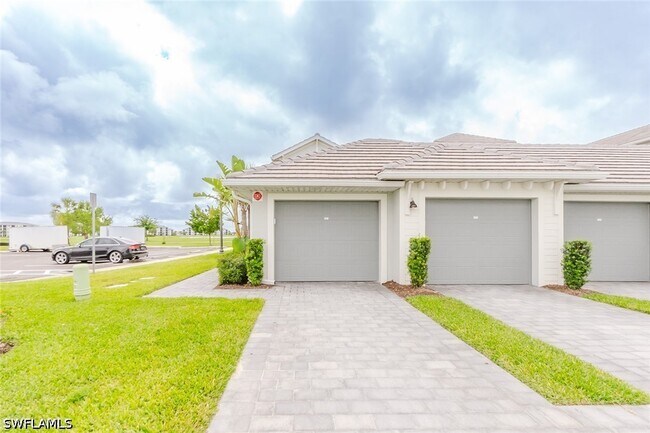 Building Photo - 5467 Double Eagle Cir