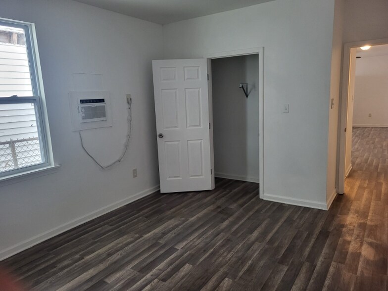 Building Photo - 3436 Bloomingdale Ct