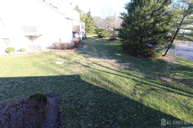 Building Photo - 2202 Aspen Dr