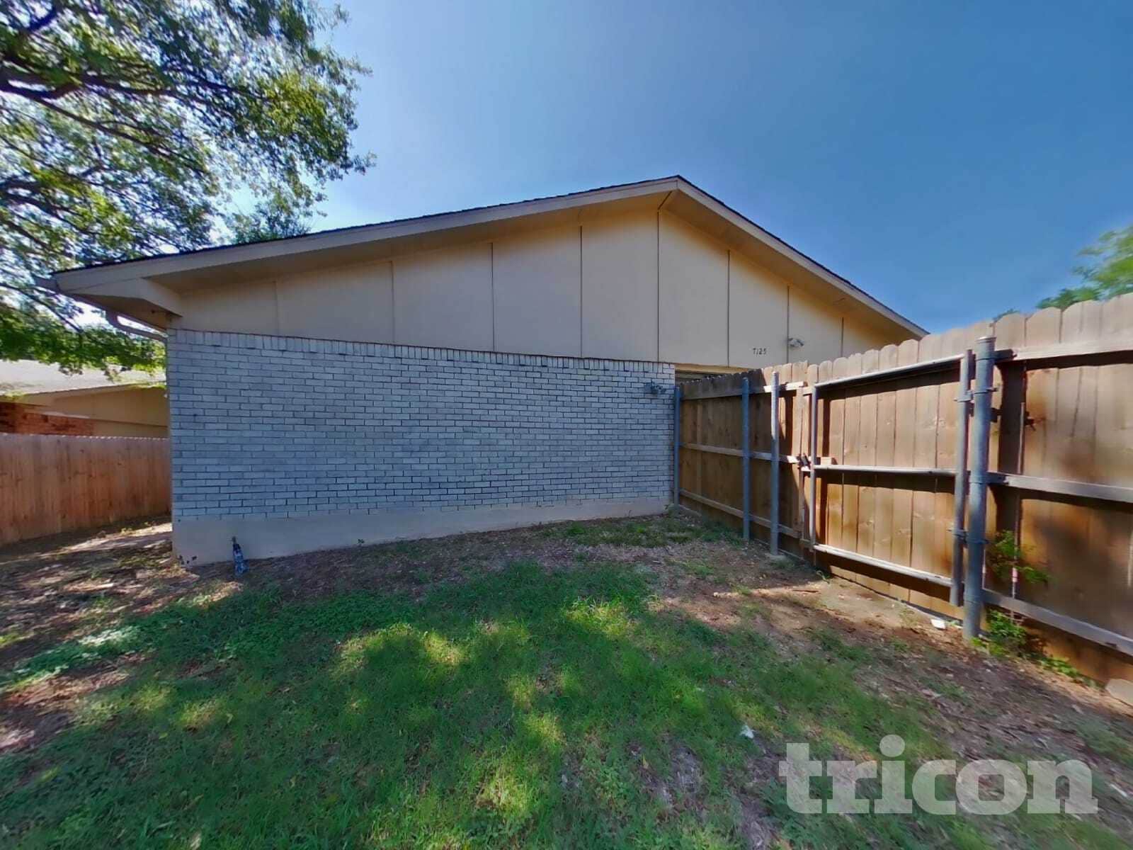 Building Photo - 7125 Hardwood Trail