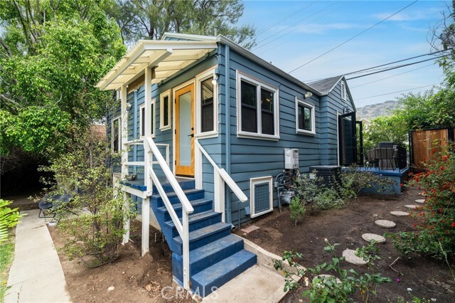 Building Photo - 1812 Las Flores Dr
