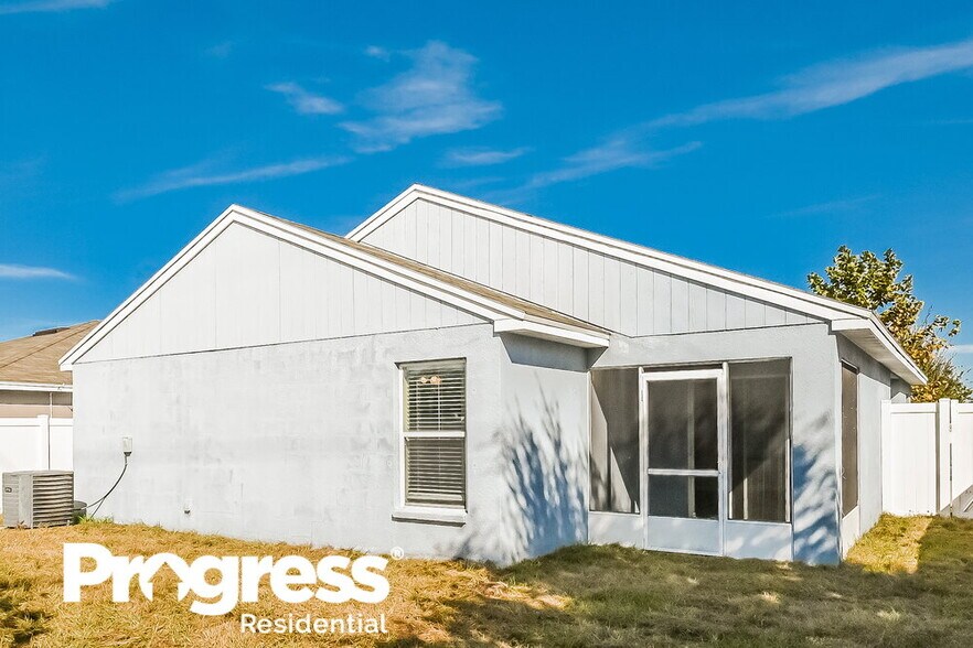 Building Photo - 11341 Southwind Lake Dr