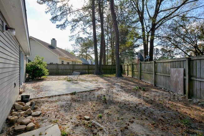 Building Photo - 801 Alwyn Blvd