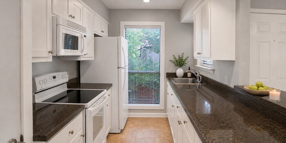 Even the kitchen has a lovely view! - 6723 Eastridge Dr