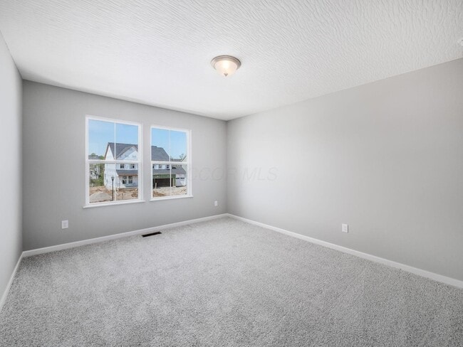 Building Photo - 37 Littondale Dr