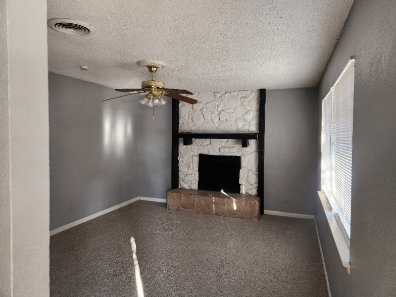 Building Photo - 1321 Rosewood Hills Dr