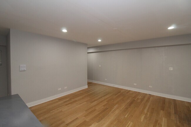Building Photo - 1411 W Taylor St