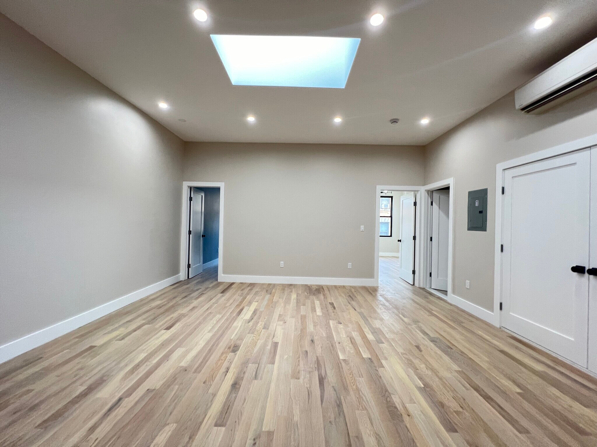 Front - 3605 Bergenline Ave