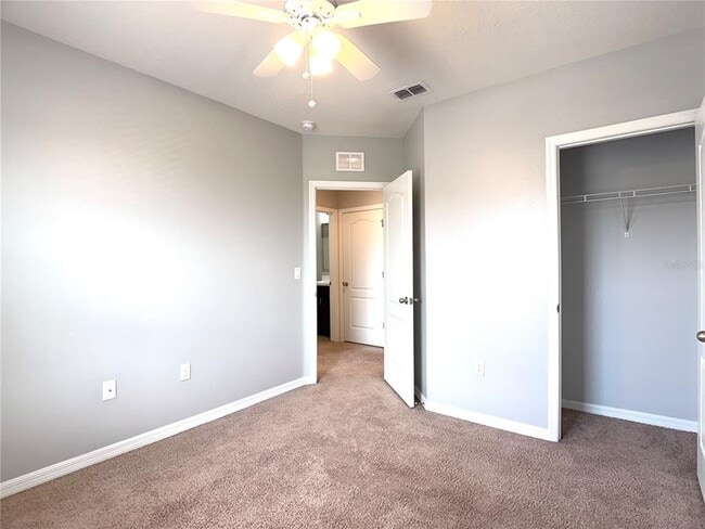 Building Photo - 447 Arbor Lakes Dr