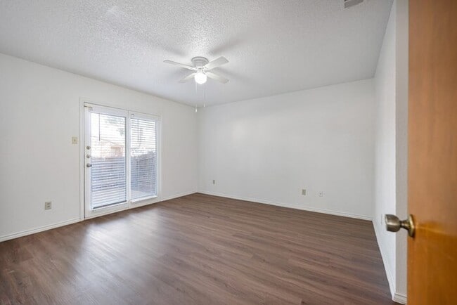 Building Photo - 4503 Fairgate Dr