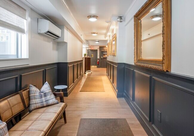 Building Photo - 130 Bowdoin St