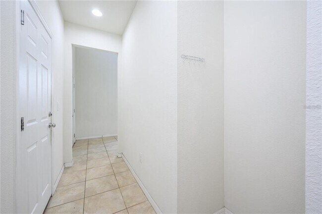 Building Photo - 2775 Red Horse Dr