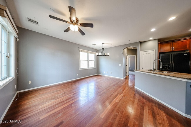 Building Photo - 5744 S 21st Pl