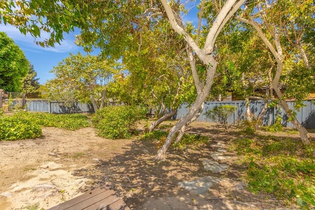 Building Photo - Iconic A-Frame Encinitas 4 Bed + Studio Sp...